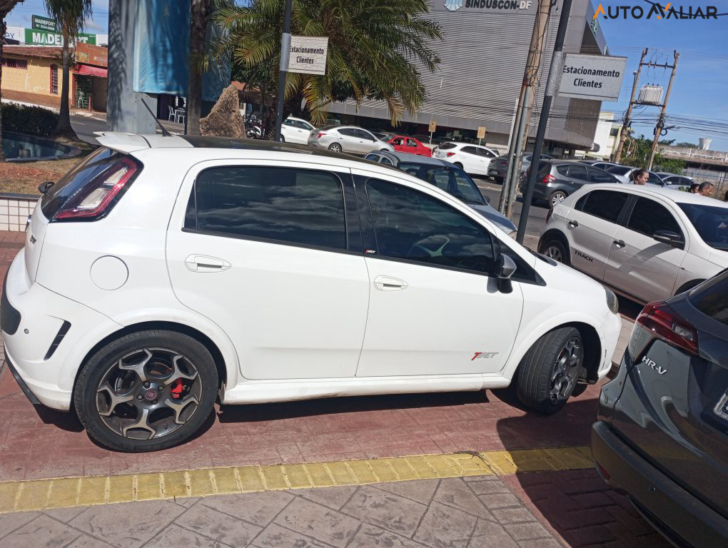 FIAT PUNTO 1.4 MPI 16V T-JET GASOLINA 4P MANUAL