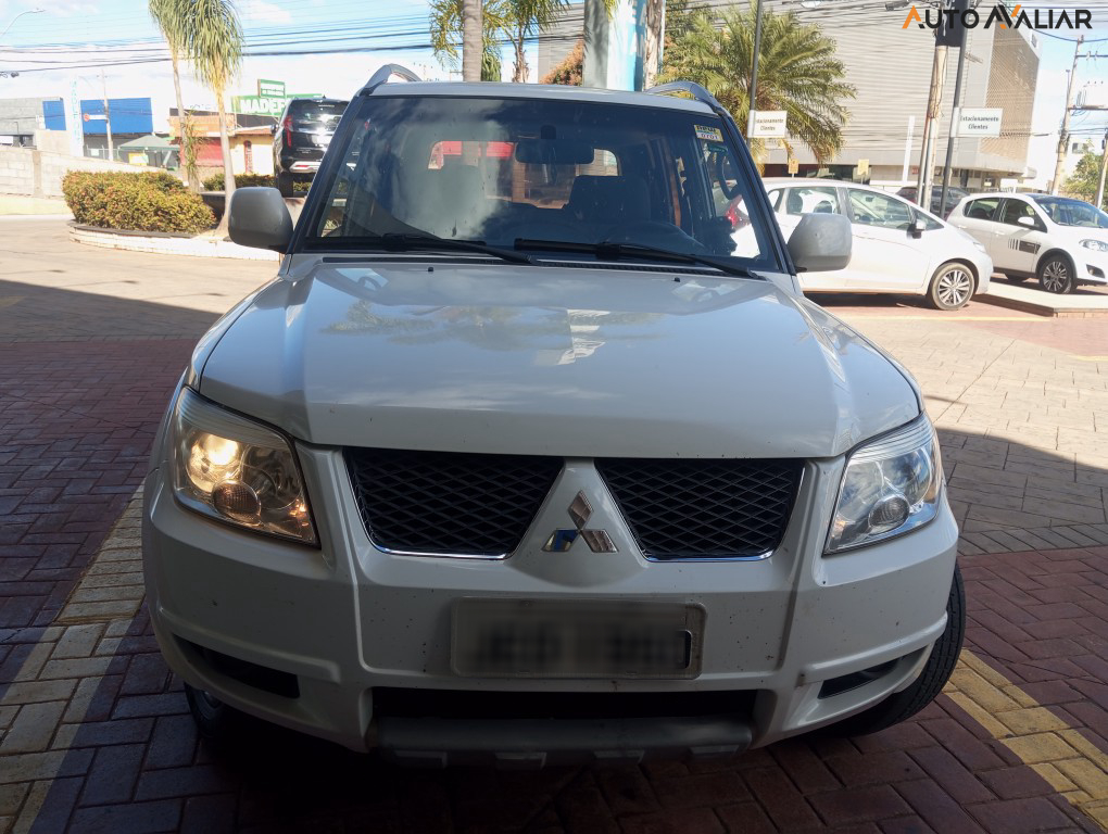 MITSUBISHI PAJERO TR4 2.0 4X2 16V 140CV FLEX 4P AUTOMATICO