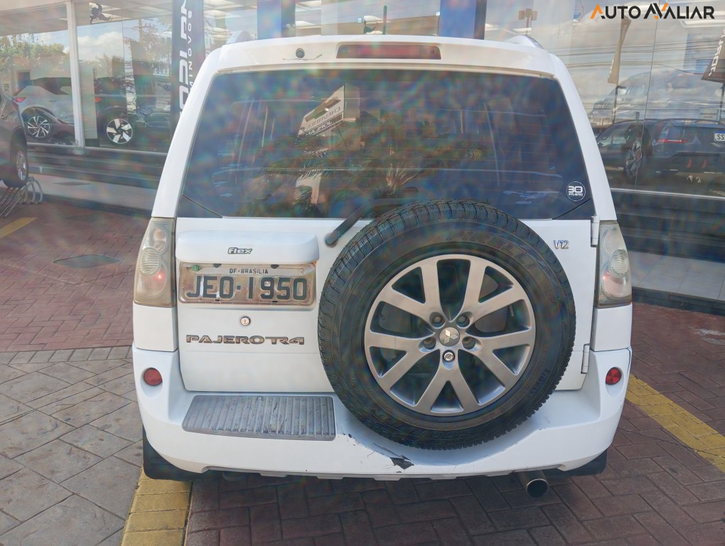 MITSUBISHI PAJERO TR4 2.0 4X2 16V 140CV FLEX 4P AUTOMATICO