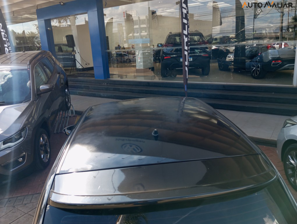 VOLKSWAGEN GOL 1.0 MI 8V FLEX 4P MANUAL G.V