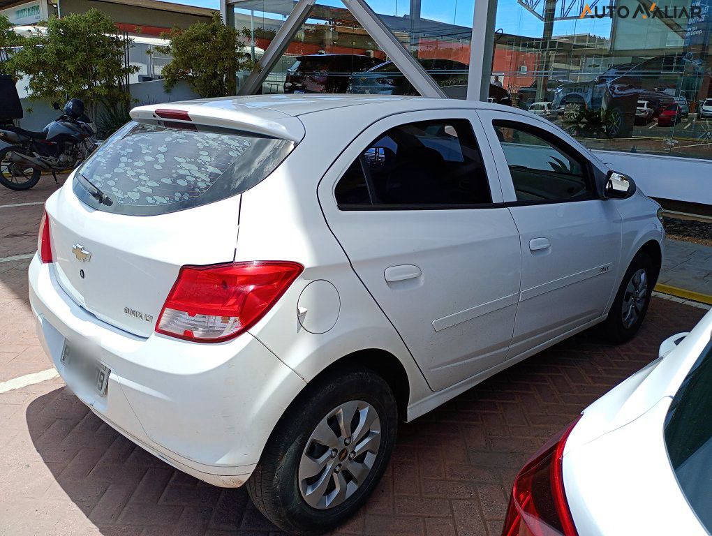 CHEVROLET ONIX 1.0 MPFI LT 8V FLEX 4P MANUAL