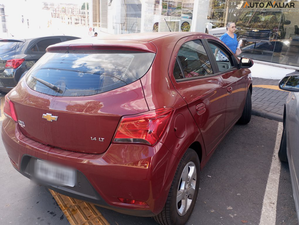 CHEVROLET ONIX 1.4 MPFI LT 8V FLEX 4P MANUAL