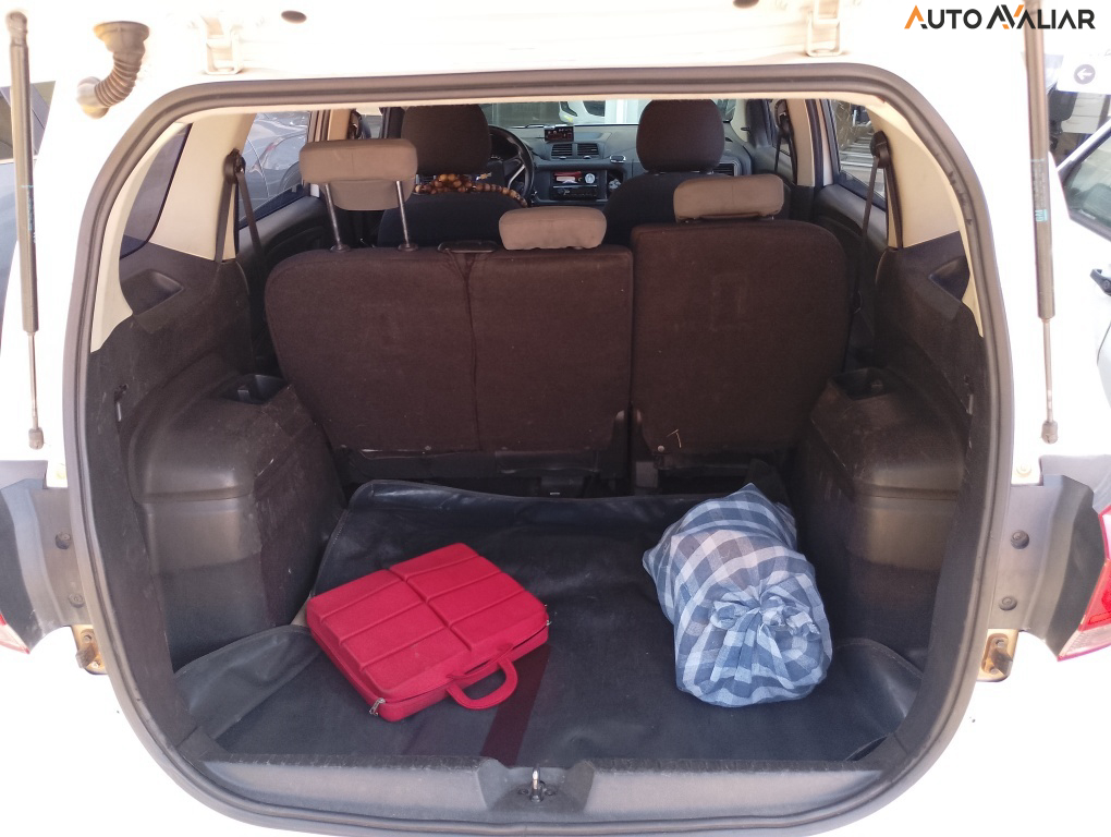CHEVROLET SPIN 1.8 LS 8V FLEX 4P MANUAL