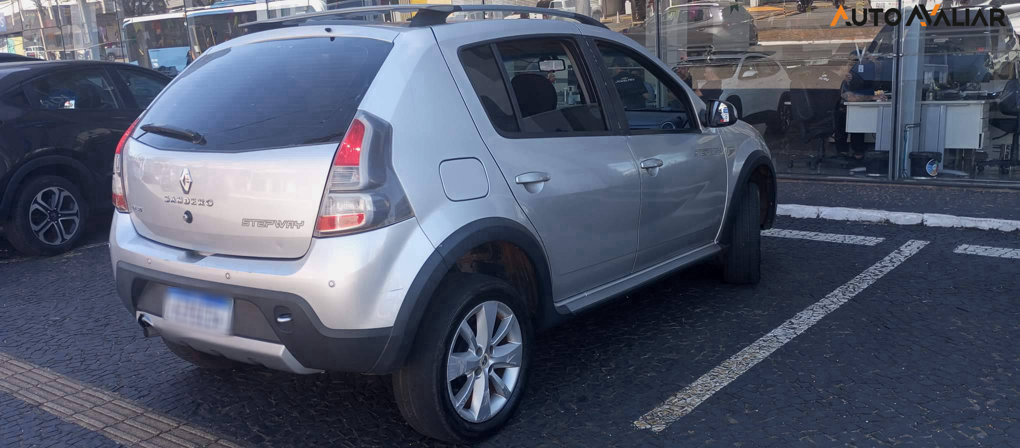 RENAULT SANDERO 1.6 STEPWAY 16V FLEX 4P AUTOMATICO