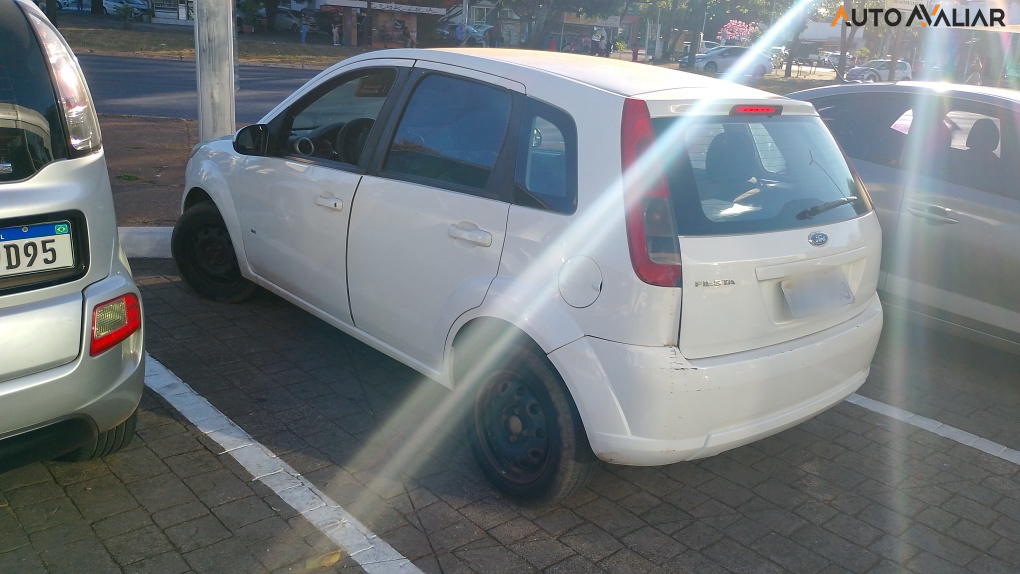 FORD FIESTA 1.0 ROCAM HATCH 8V FLEX 4P MANUAL