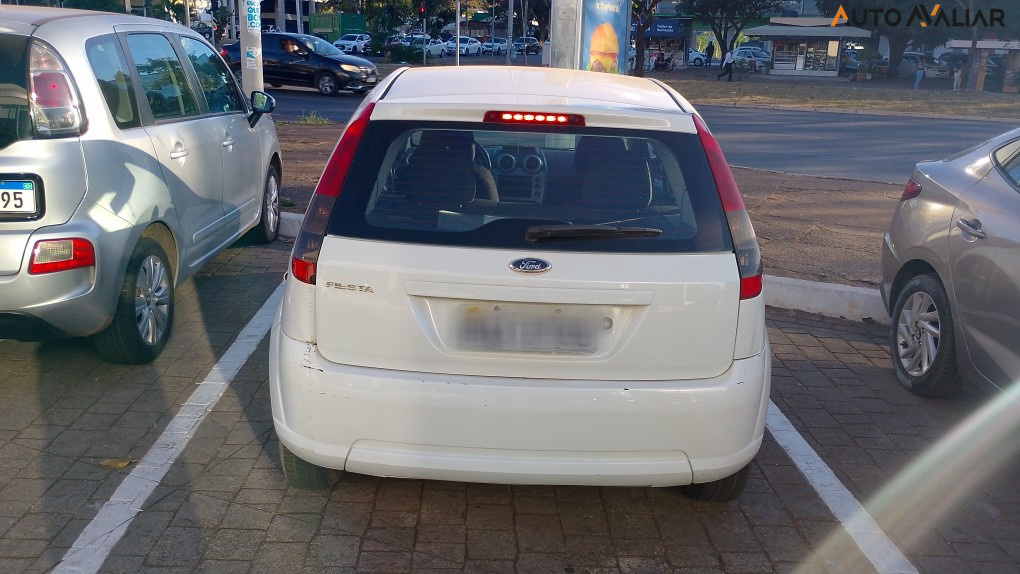 FORD FIESTA 1.0 ROCAM HATCH 8V FLEX 4P MANUAL