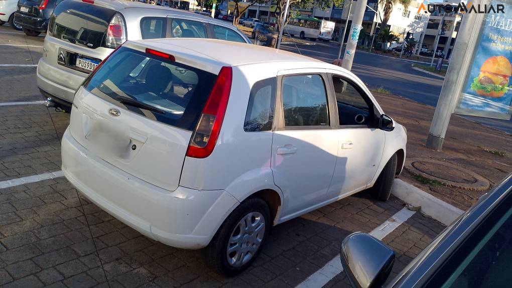 FORD FIESTA 1.0 ROCAM HATCH 8V FLEX 4P MANUAL