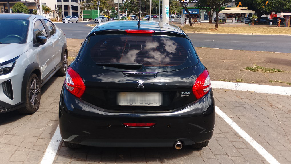 PEUGEOT 208 1.6 ALLURE 16V FLEX 4P AUTOMATICO