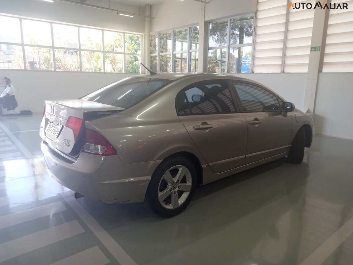 HONDA CIVIC 1.8 LXS 16V FLEX 4P MANUAL