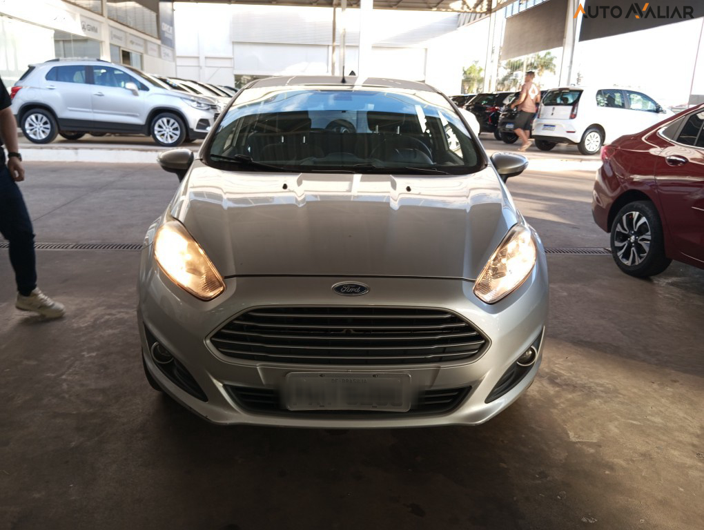 FORD FIESTA 1.6 SE HATCH 16V FLEX 4P MANUAL
