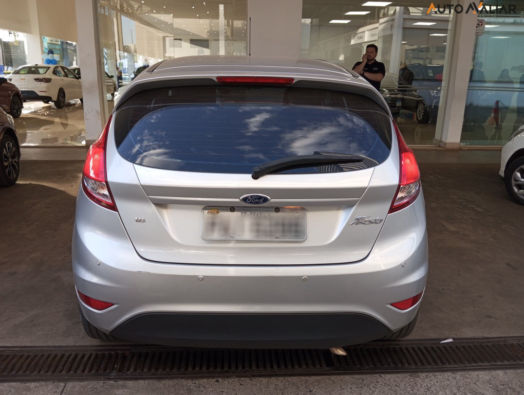 FORD FIESTA 1.6 SE HATCH 16V FLEX 4P MANUAL