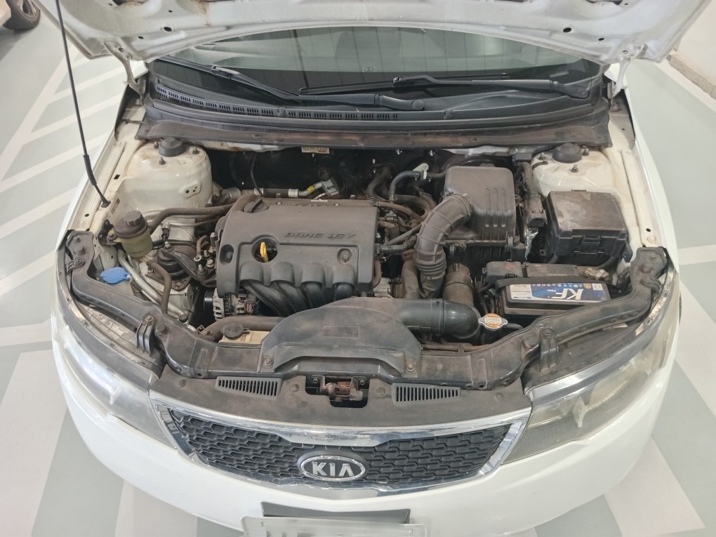 KIA CERATO 1.6 EX3 SEDAN 16V GASOLINA 4P MANUAL