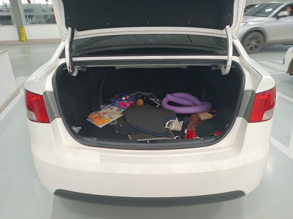 KIA CERATO 1.6 EX3 SEDAN 16V GASOLINA 4P MANUAL