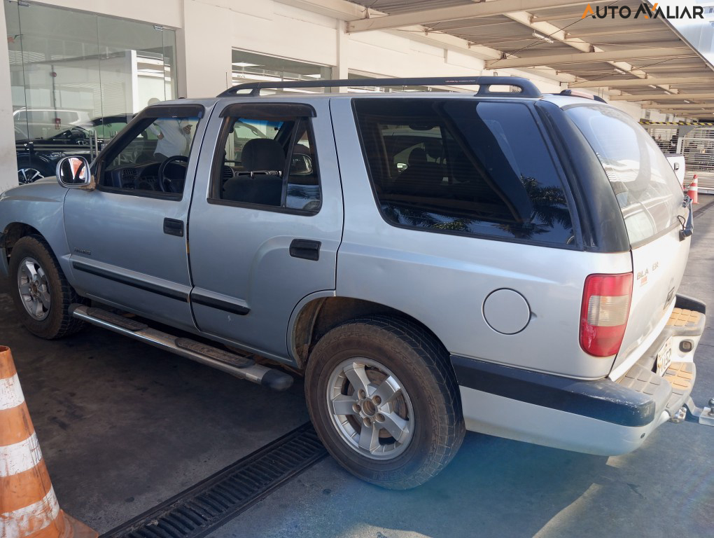 CHEVROLET BLAZER 2.4 MPFI ADVANTAGE 4X2 8V FLEX 4P MANUAL