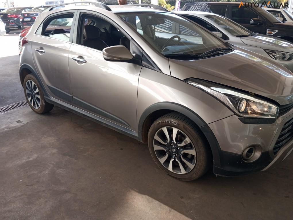 HYUNDAI HB20X 1.6 16V PREMIUM FLEX 4P AUTOMATICO