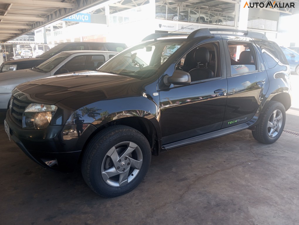 RENAULT DUSTER 2.0 DYNAMIQUE 4X2 16V FLEX 4P AUTOMATICO
