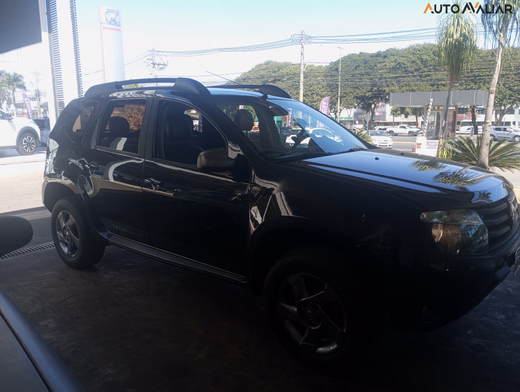 RENAULT DUSTER 2.0 DYNAMIQUE 4X2 16V FLEX 4P AUTOMATICO