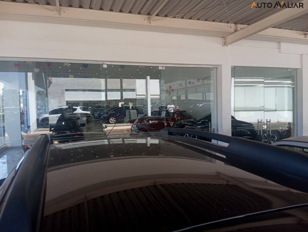 RENAULT DUSTER 2.0 DYNAMIQUE 4X2 16V FLEX 4P AUTOMATICO
