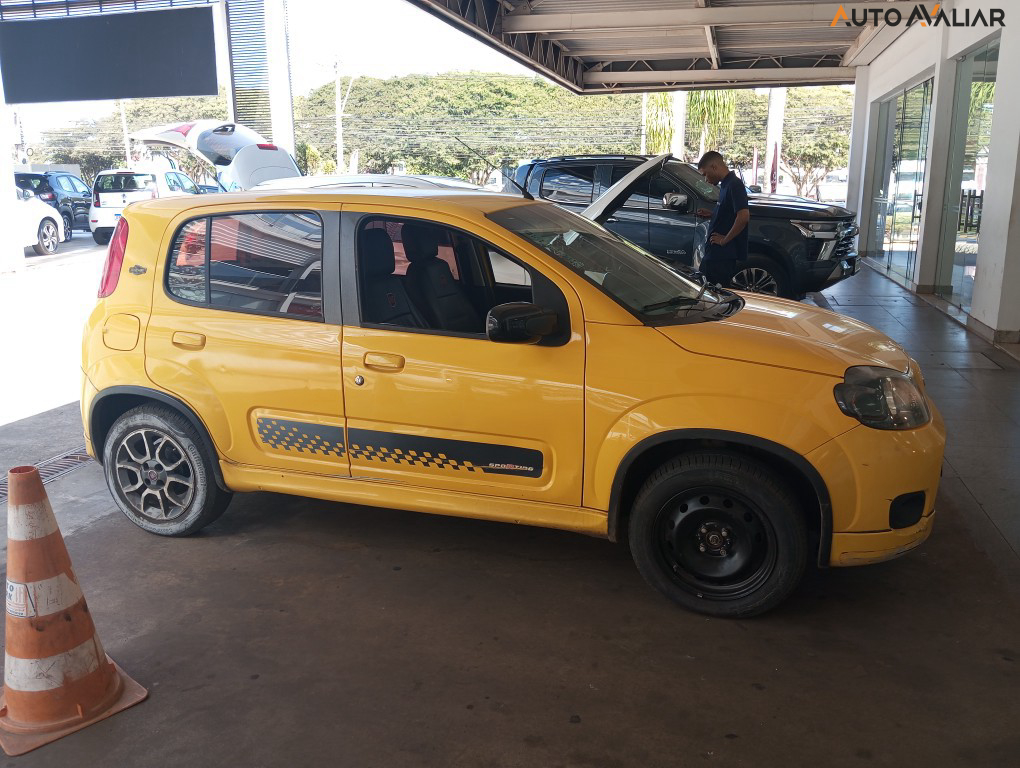 FIAT UNO 1.4 EVO SPORTING 8V FLEX 4P MANUAL