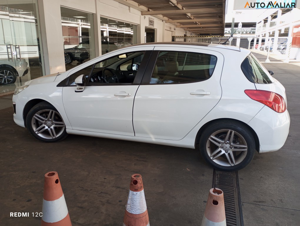 PEUGEOT 308 2.0 ALLURE 16V FLEX 4P AUTOMATICO