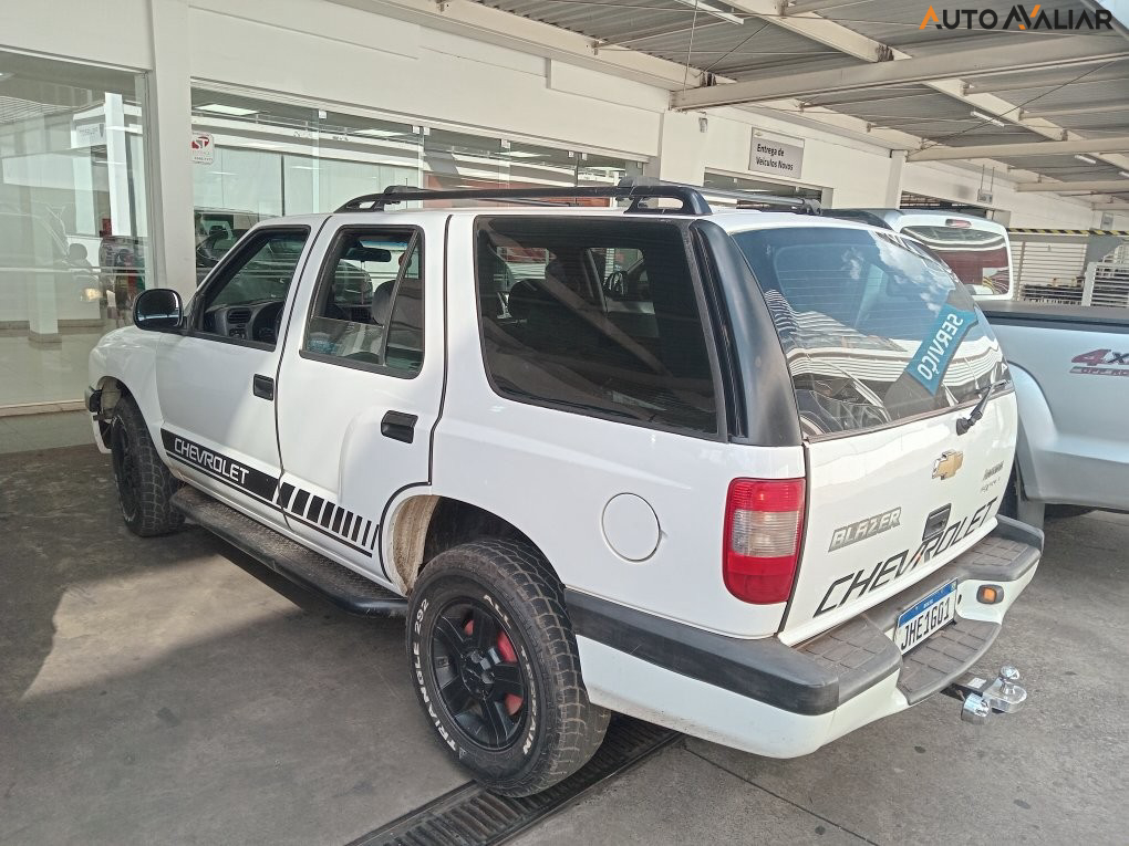 CHEVROLET BLAZER 2.4 MPFI ADVANTAGE 4X2 8V FLEX 4P MANUAL