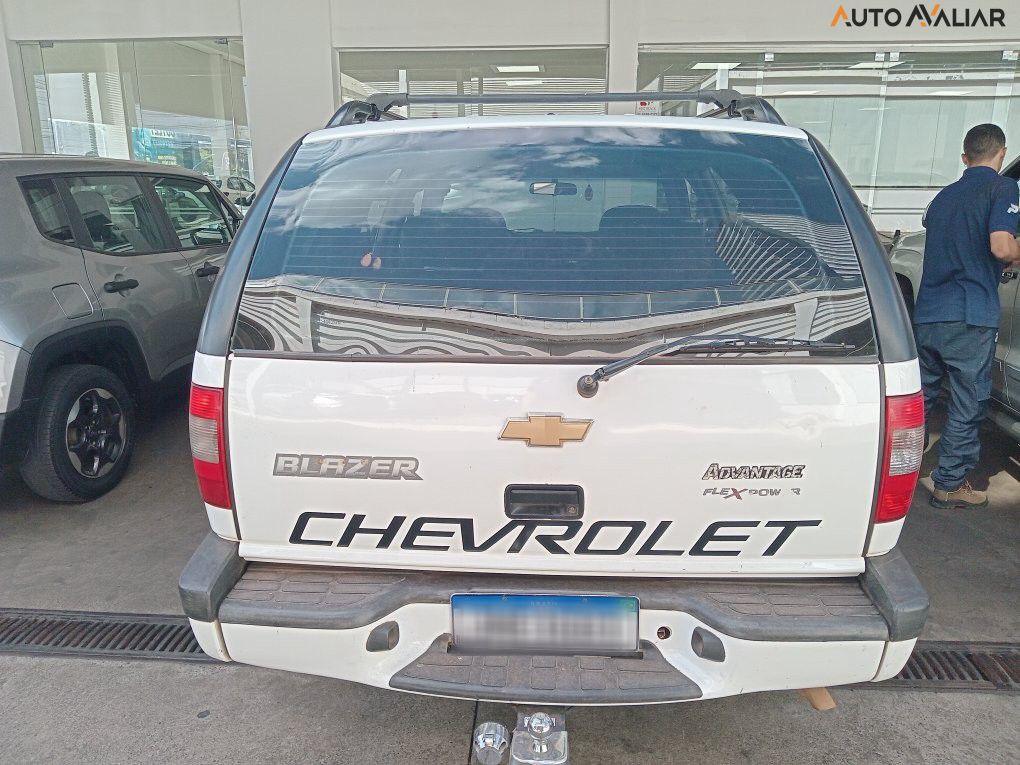 CHEVROLET BLAZER 2.4 MPFI ADVANTAGE 4X2 8V FLEX 4P MANUAL