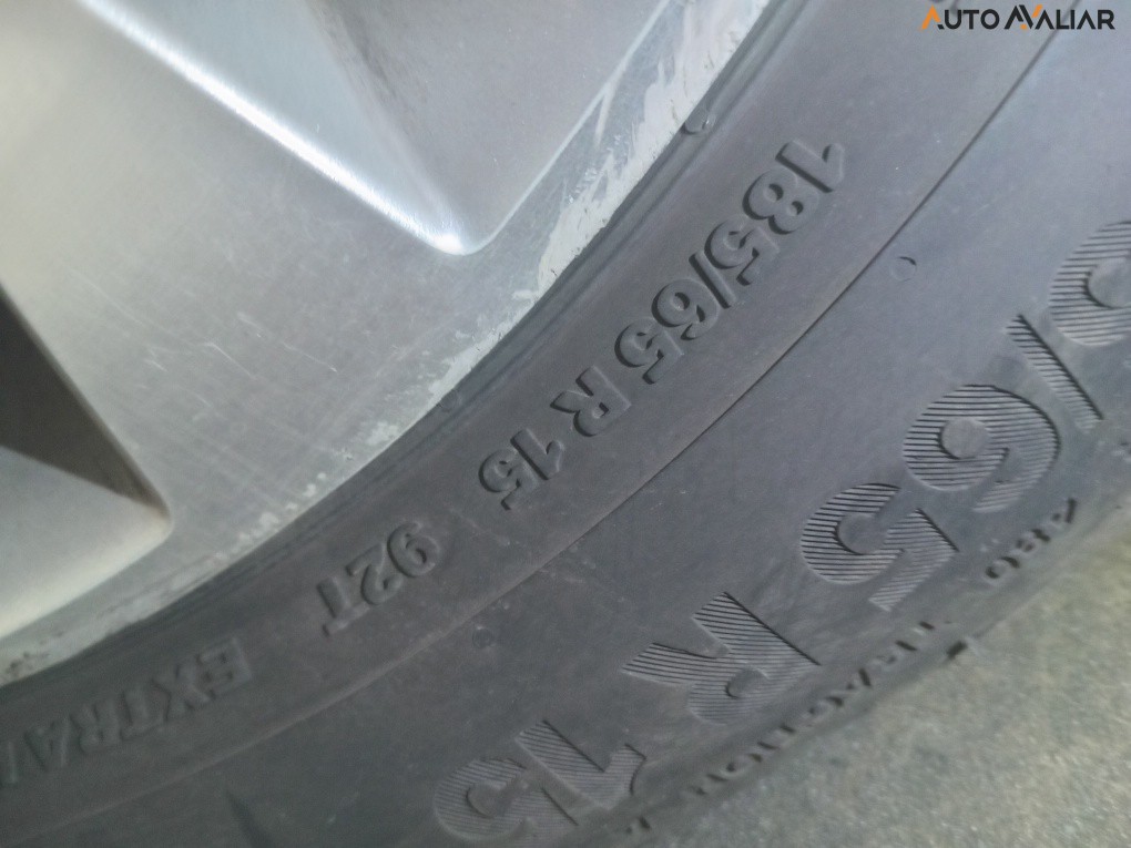 CHEVROLET ONIX 1.0 MPFI LOLLAPALOOZA 8V FLEX 4P MANUAL