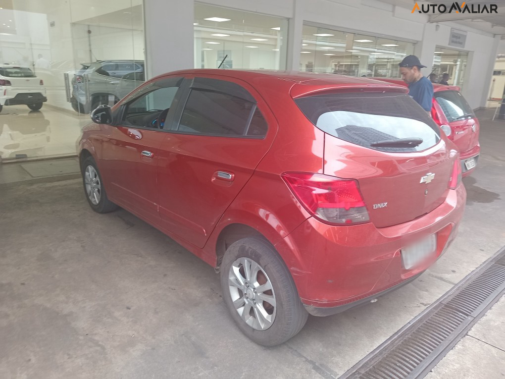 CHEVROLET ONIX 1.0 MPFI LOLLAPALOOZA 8V FLEX 4P MANUAL