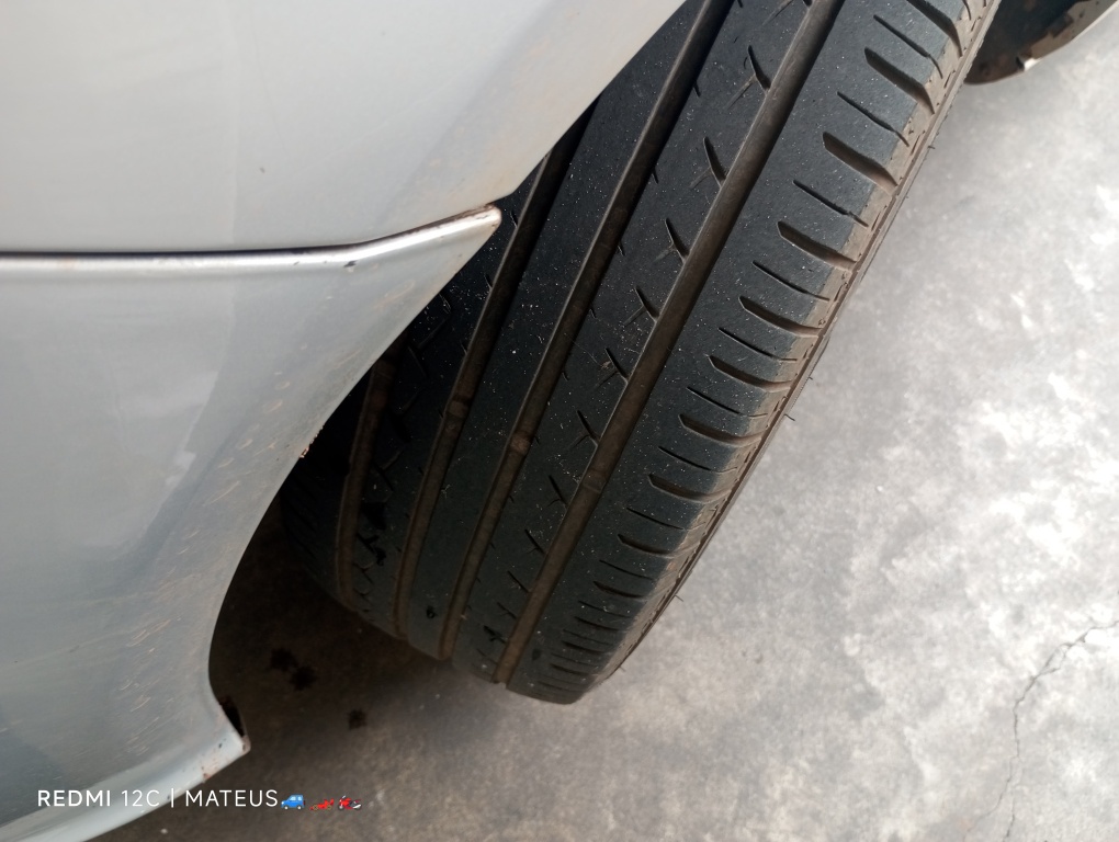 VOLKSWAGEN VOYAGE 1.6 MSI TOTALFLEX 4P MANUAL