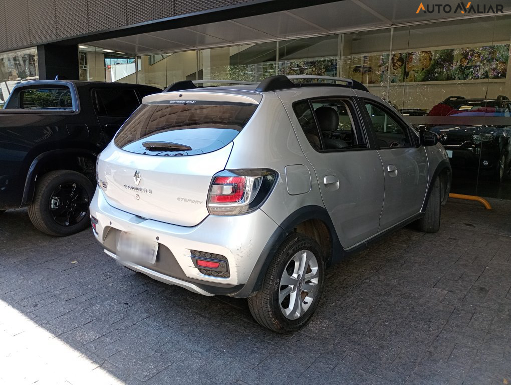 RENAULT SANDERO 1.6 8V STEP. EASY R H-POWER