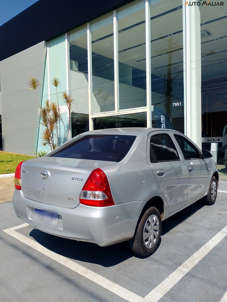 TOYOTA ETIOS 1.5 X SEDAN 16V FLEX 4P MANUAL