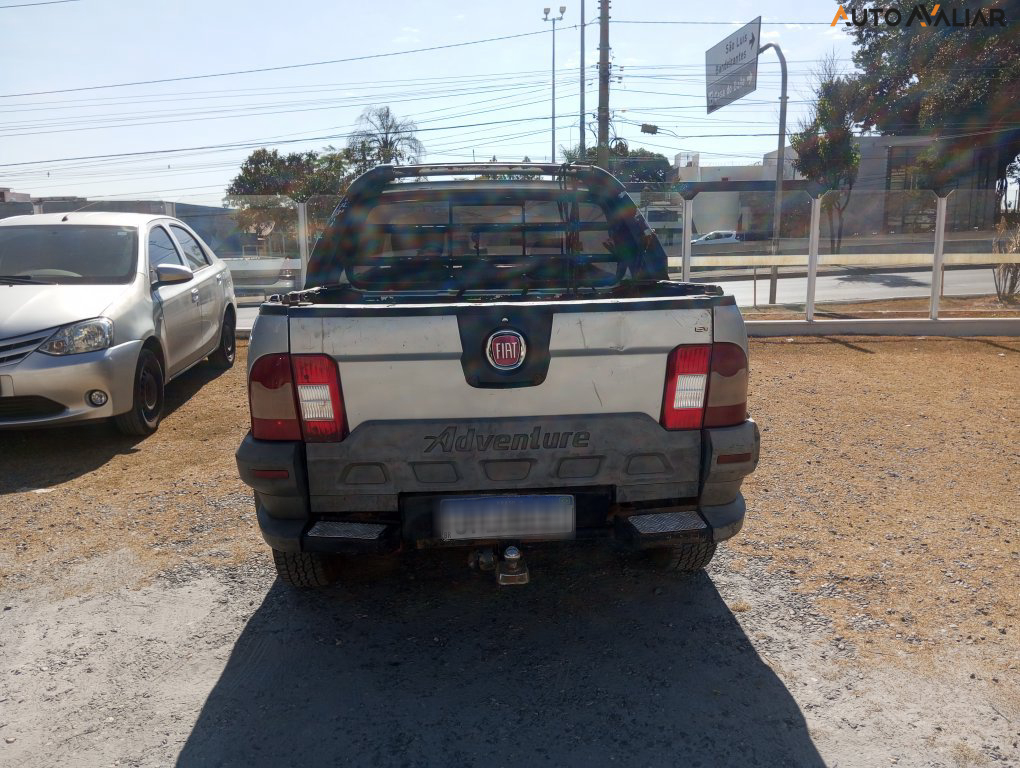 FIAT STRADA 1.8 MPI ADVENTURE CD 16V FLEX 2P MANUAL