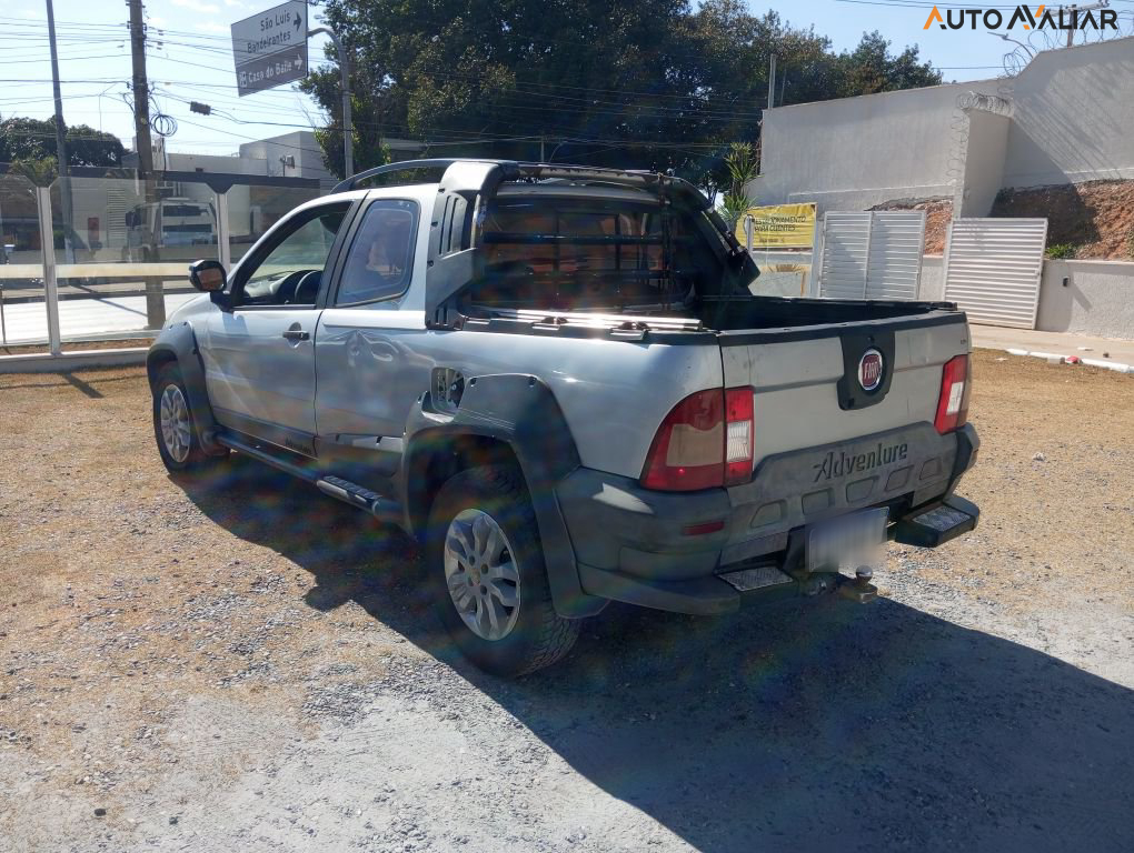 FIAT STRADA 1.8 MPI ADVENTURE CD 16V FLEX 2P MANUAL