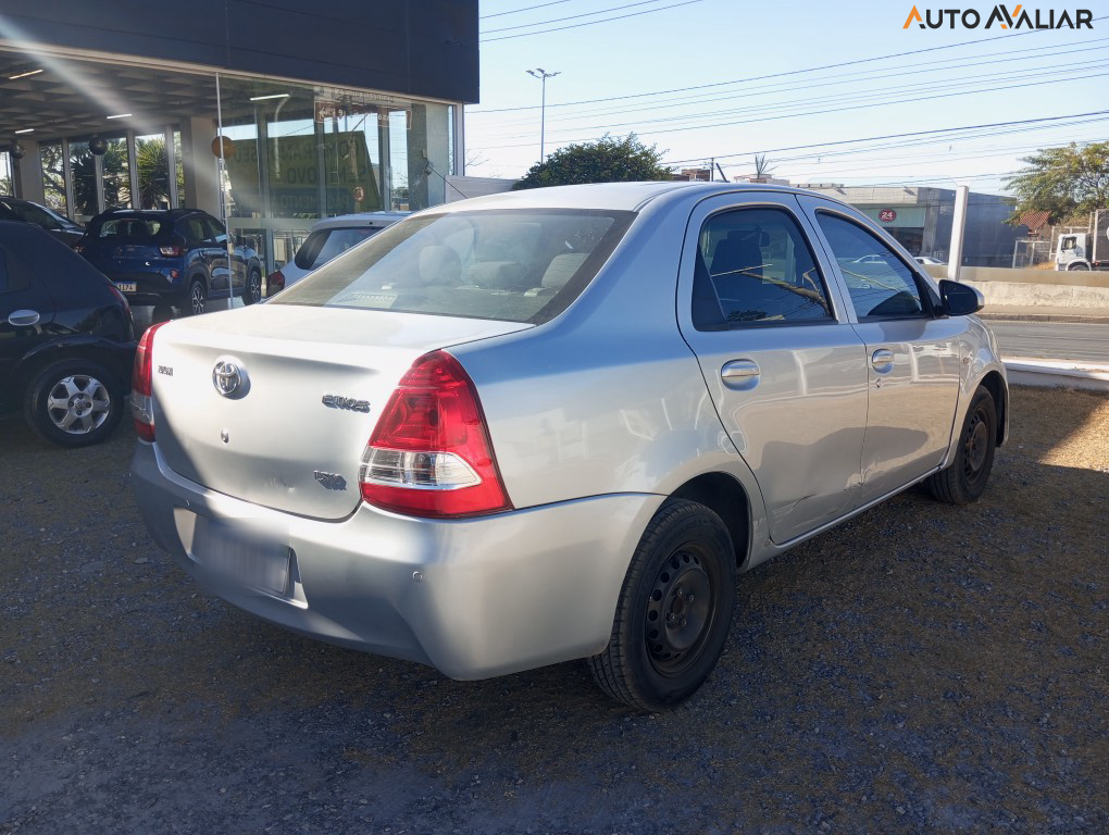 TOYOTA ETIOS 1.5 X SEDAN 16V FLEX 4P MANUAL