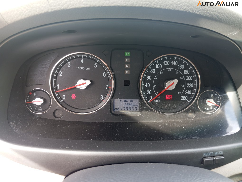 HYUNDAI AZERA 3.3 MPFI GLS SEDAN V6 24V GASOLINA 4P AUTOMATICO