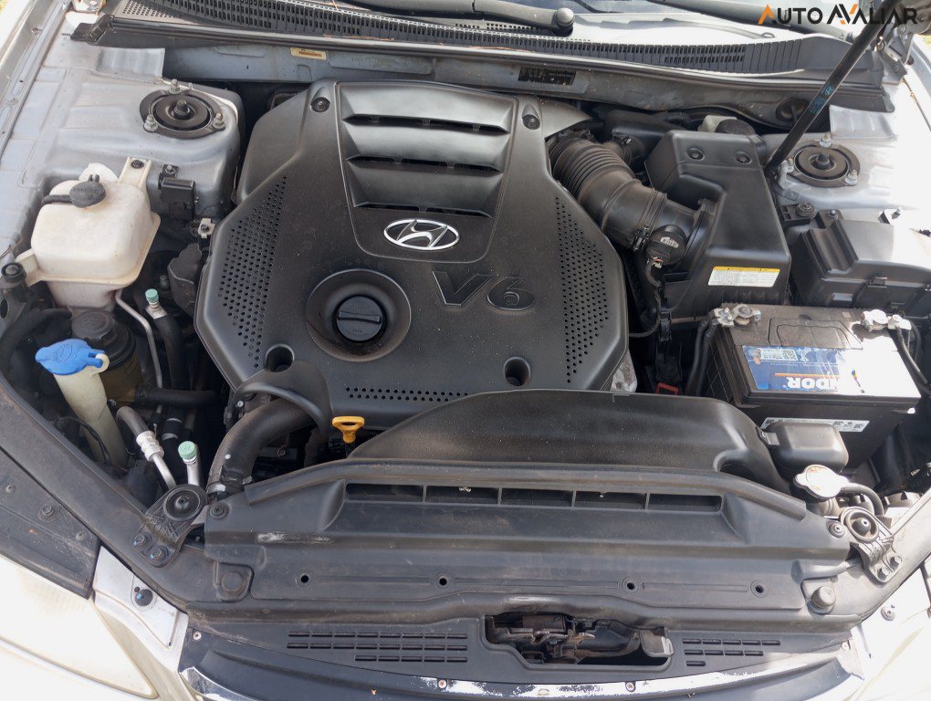 HYUNDAI AZERA 3.3 MPFI GLS SEDAN V6 24V GASOLINA 4P AUTOMATICO