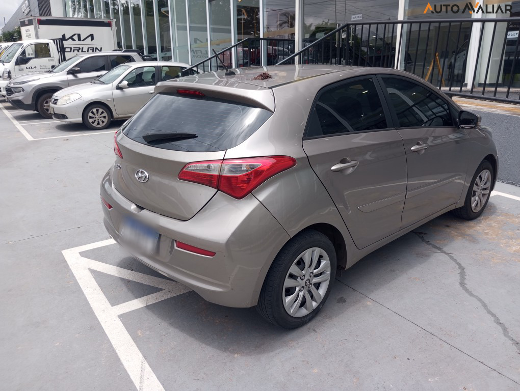 HYUNDAI HB20 1.0 COMFORT 12V FLEX 4P MANUAL