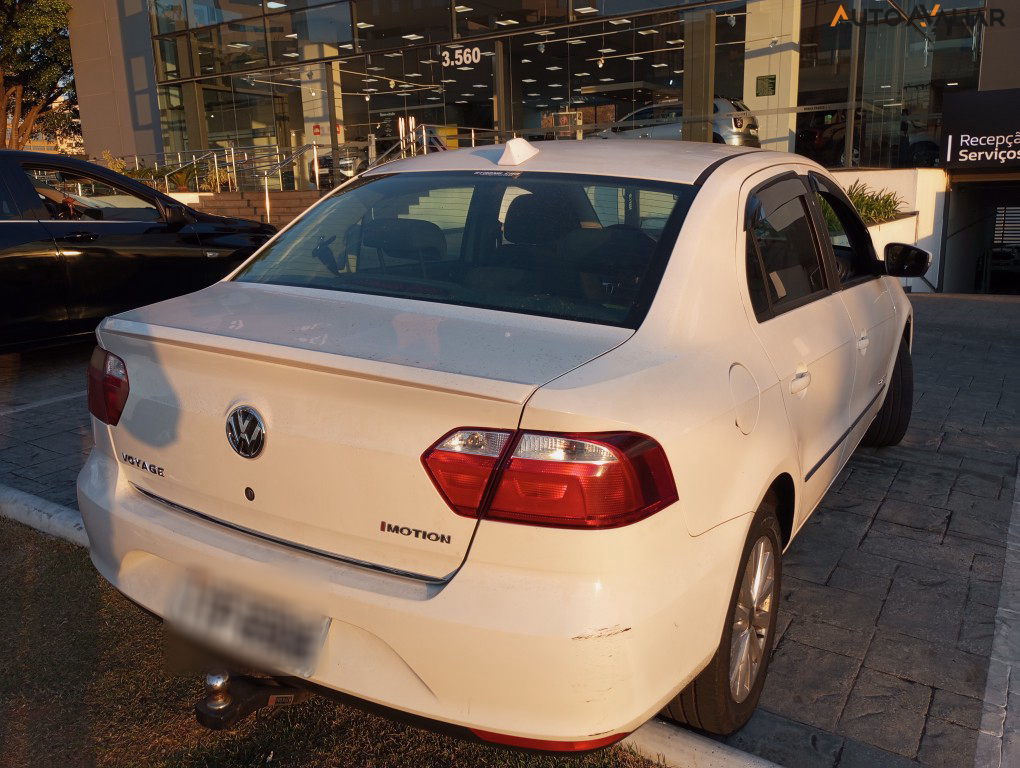 VOLKSWAGEN VOYAGE 1.6 MI COMFORTLINE 8V FLEX 4P AUTOMATIZADO