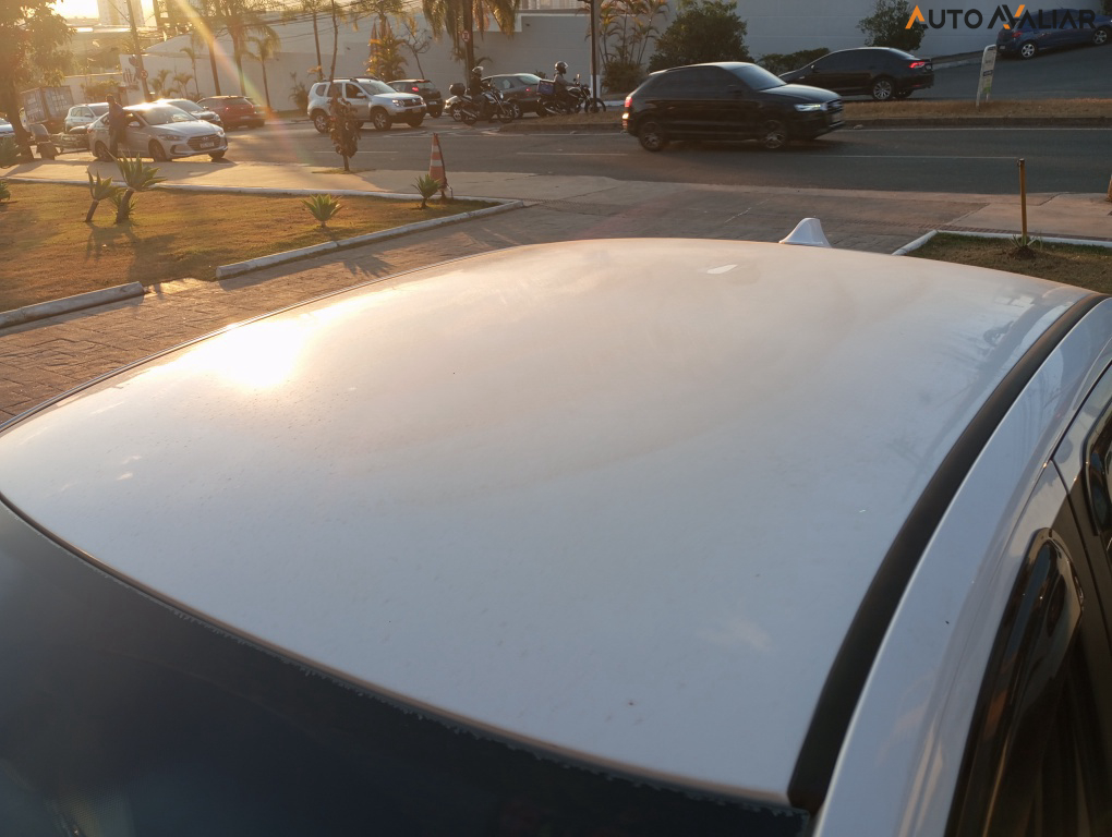 VOLKSWAGEN VOYAGE 1.6 MI COMFORTLINE 8V FLEX 4P AUTOMATIZADO