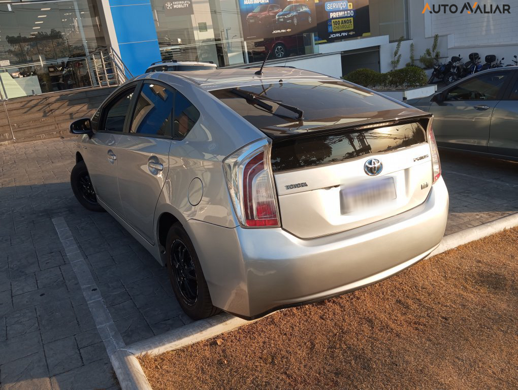 TOYOTA PRIUS 1.8 16V HIBRIDO 4P AUTOMATICO