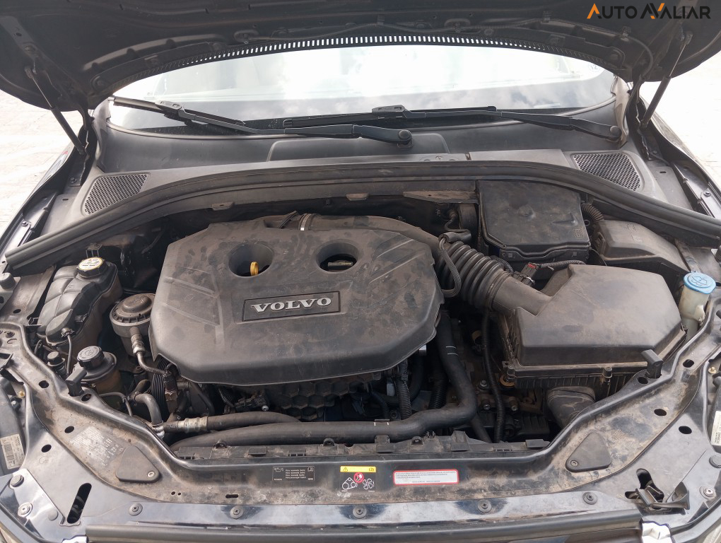 VOLVO XC60 2.0 T5 DYNAMIC FWD TURBO GASOLINA 4P AUTOMATICO