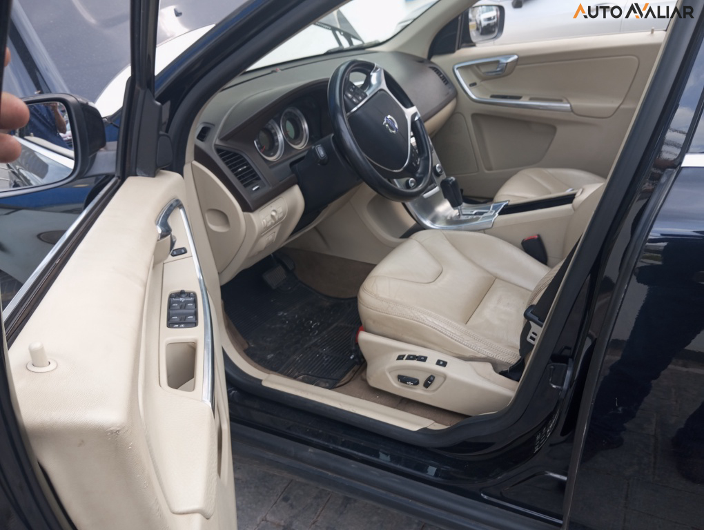 VOLVO XC60 2.0 T5 DYNAMIC FWD TURBO GASOLINA 4P AUTOMATICO