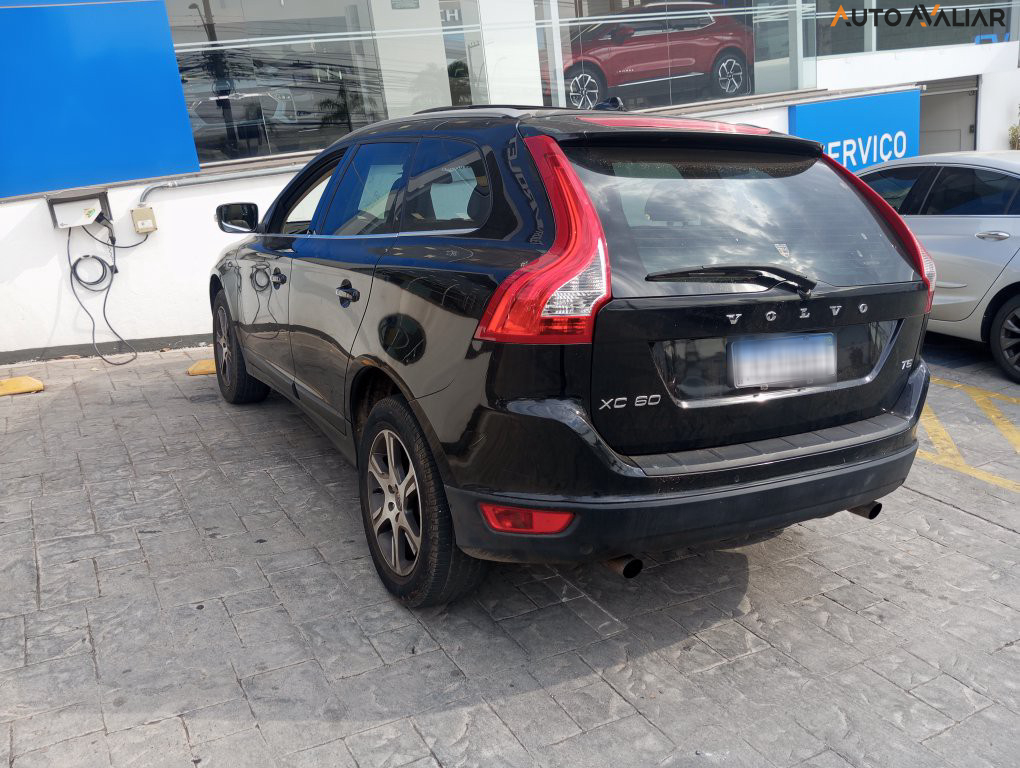 VOLVO XC60 2.0 T5 DYNAMIC FWD TURBO GASOLINA 4P AUTOMATICO