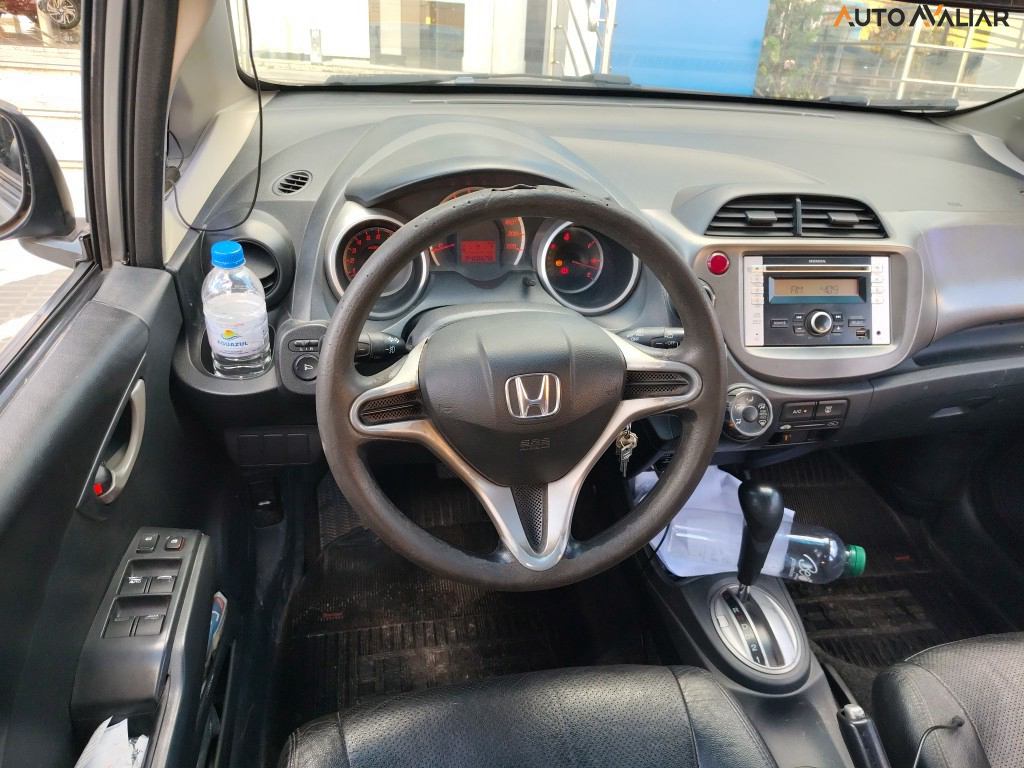 HONDA FIT 1.4 LX 16V FLEX 4P AUTOMATICO