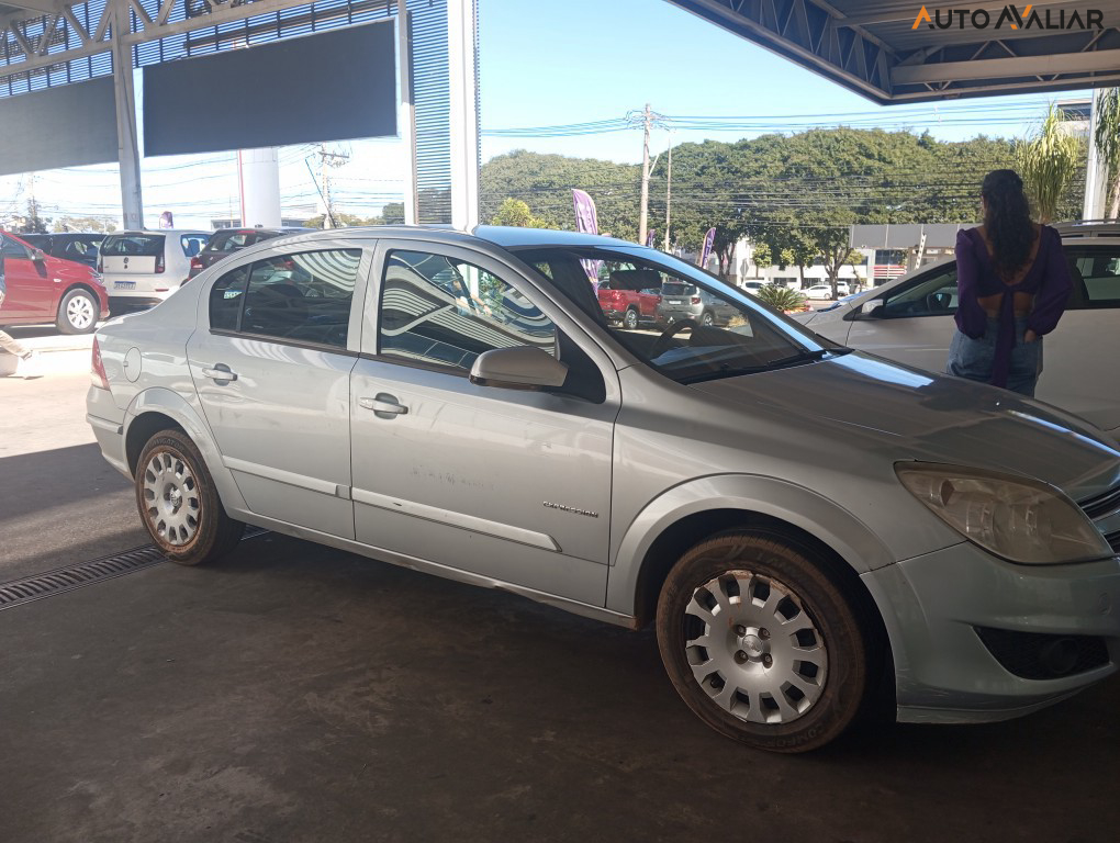 CHEVROLET VECTRA 2.0 MPFI EXPRESSION 8V 140CV FLEX 4P MANUAL