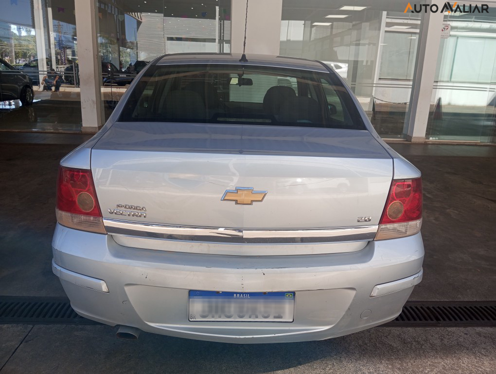 CHEVROLET VECTRA 2.0 MPFI EXPRESSION 8V 140CV FLEX 4P MANUAL