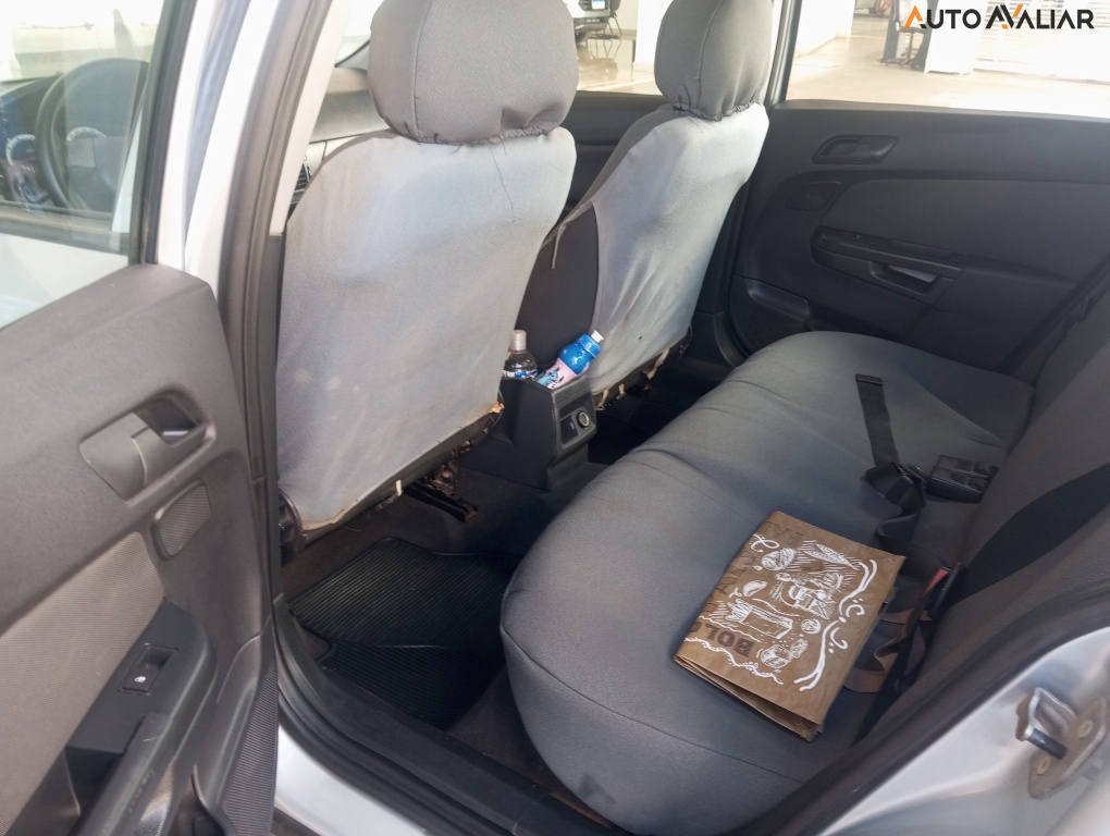 CHEVROLET VECTRA 2.0 MPFI EXPRESSION 8V 140CV FLEX 4P MANUAL