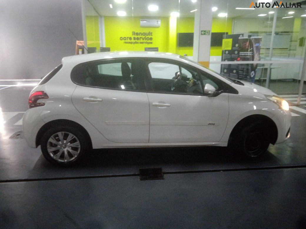PEUGEOT 208 1.2 ACTIVE 12V FLEX 4P MANUAL