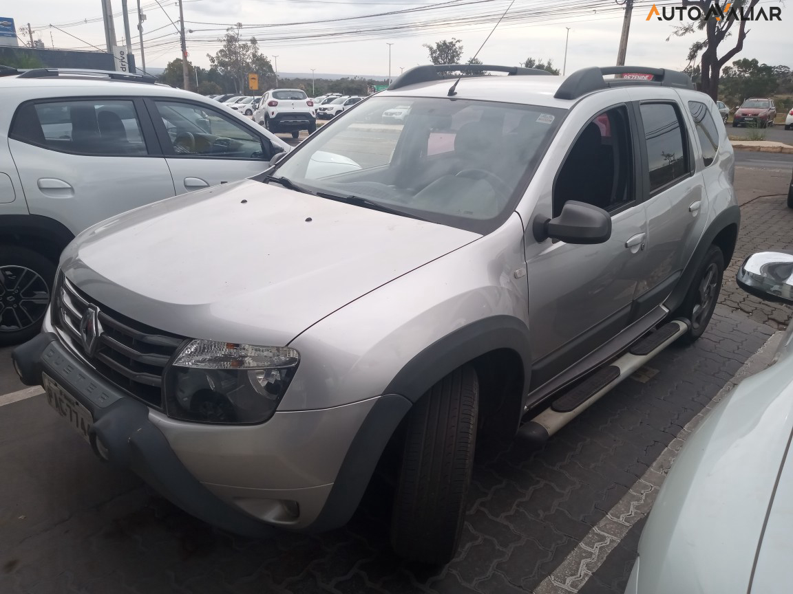 RENAULT DUSTER 2.0 DYNAMIQUE 4X2 16V FLEX 4P AUTOMATICO