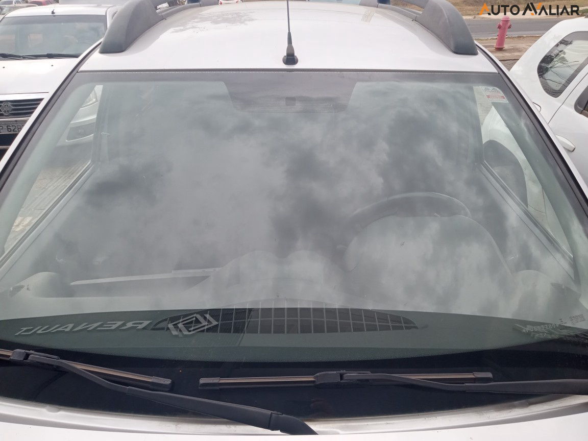 RENAULT DUSTER 2.0 DYNAMIQUE 4X2 16V FLEX 4P AUTOMATICO